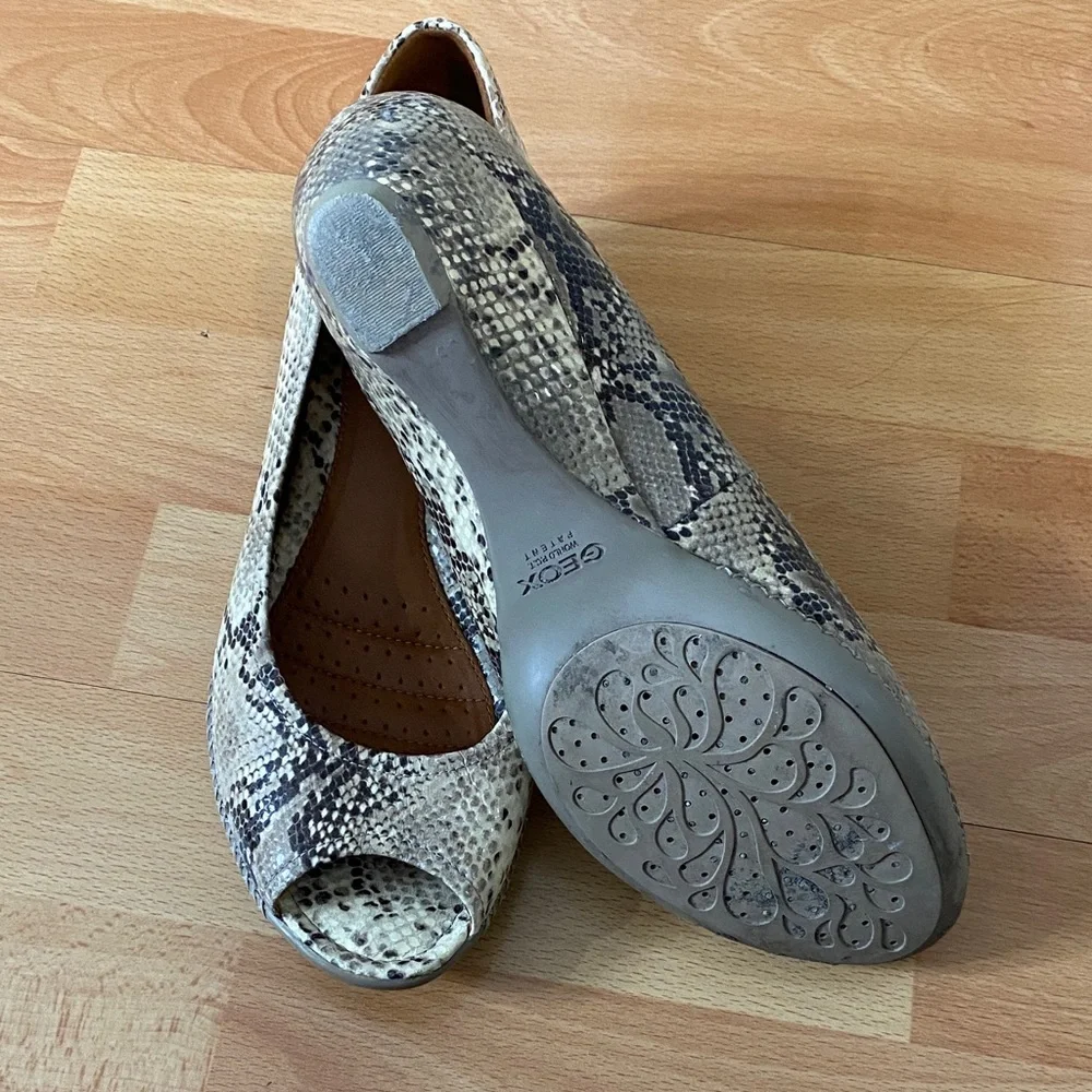 Geox Women's Snakeskin Peep Toe Heels - Black and Cream - Picture 7 of 8